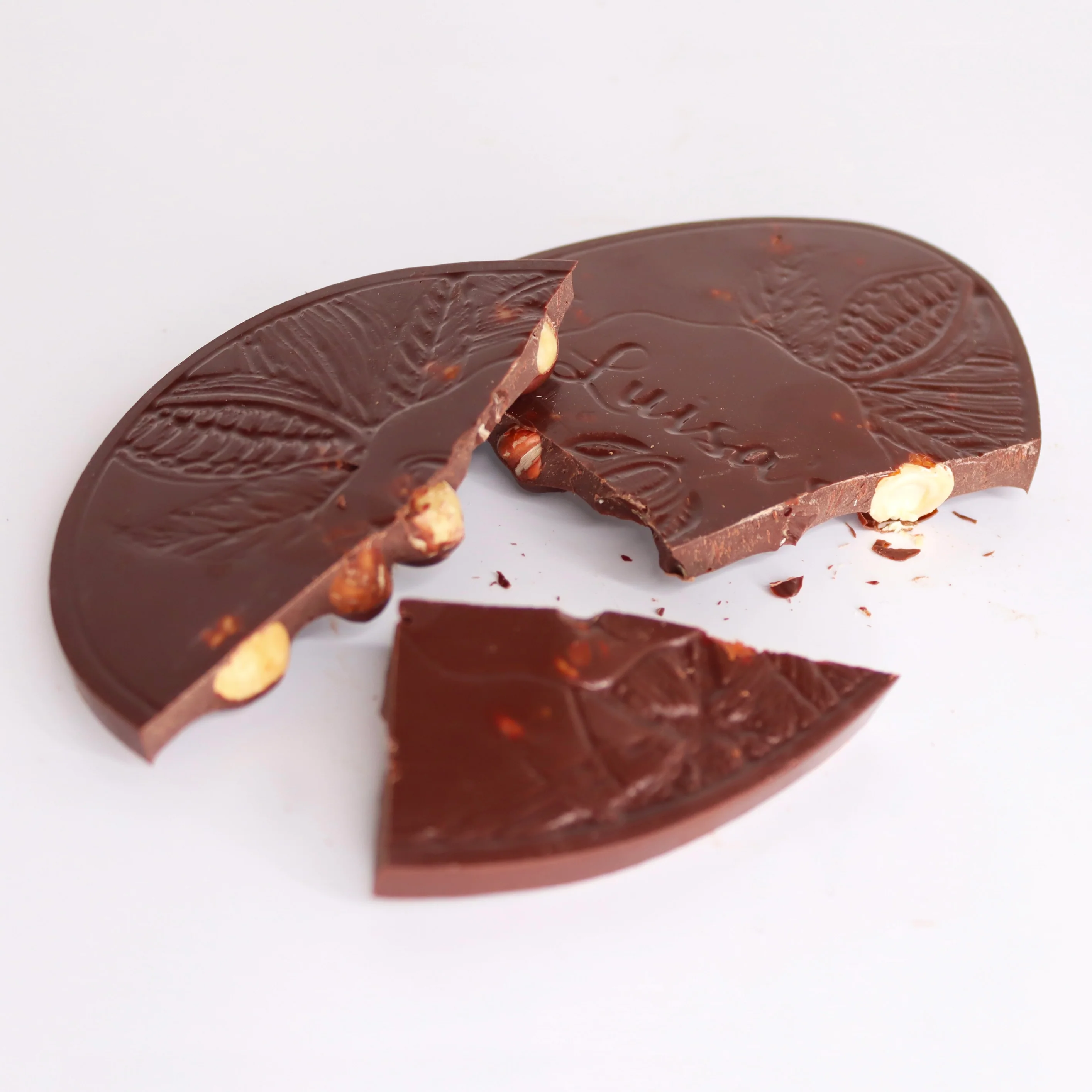 75% with Hazelnuts Easter Egg - Image 4