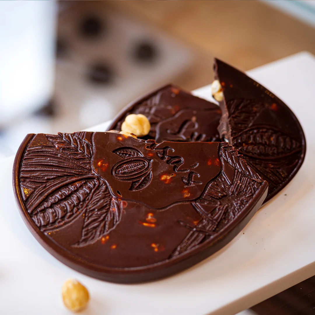 75% with Hazelnuts Easter Egg - Image 5