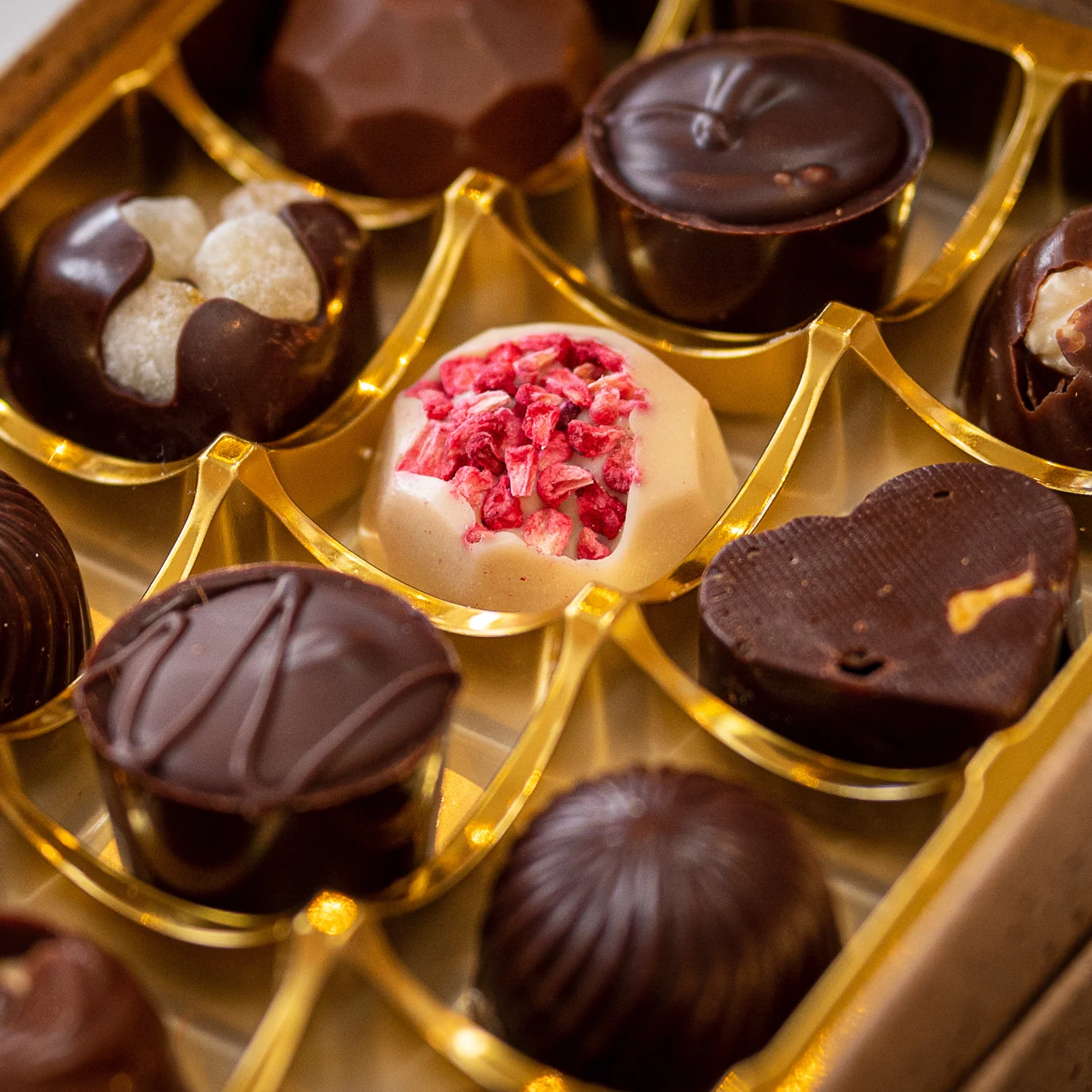 12 Mixed Artisan Chocolates - Image 4